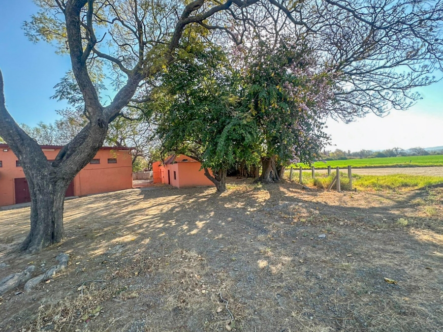 4 Bedroom Property for Sale in De Kroon A H North West